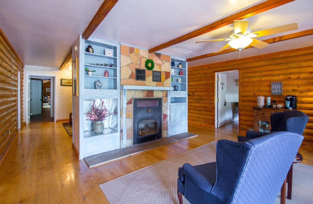 Quarter Horse Inn & Lodge Вильямс Экстерьер фото