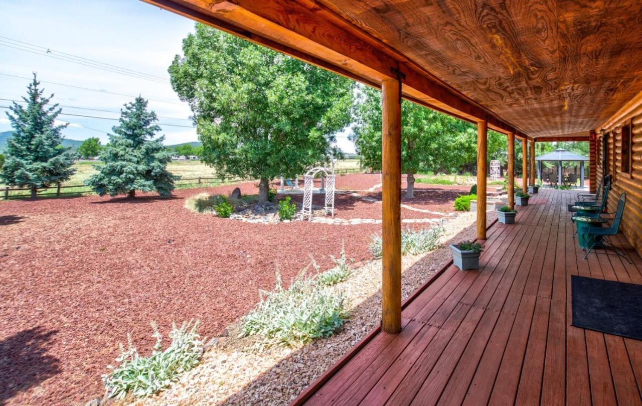 Quarter Horse Inn & Lodge Вильямс Экстерьер фото