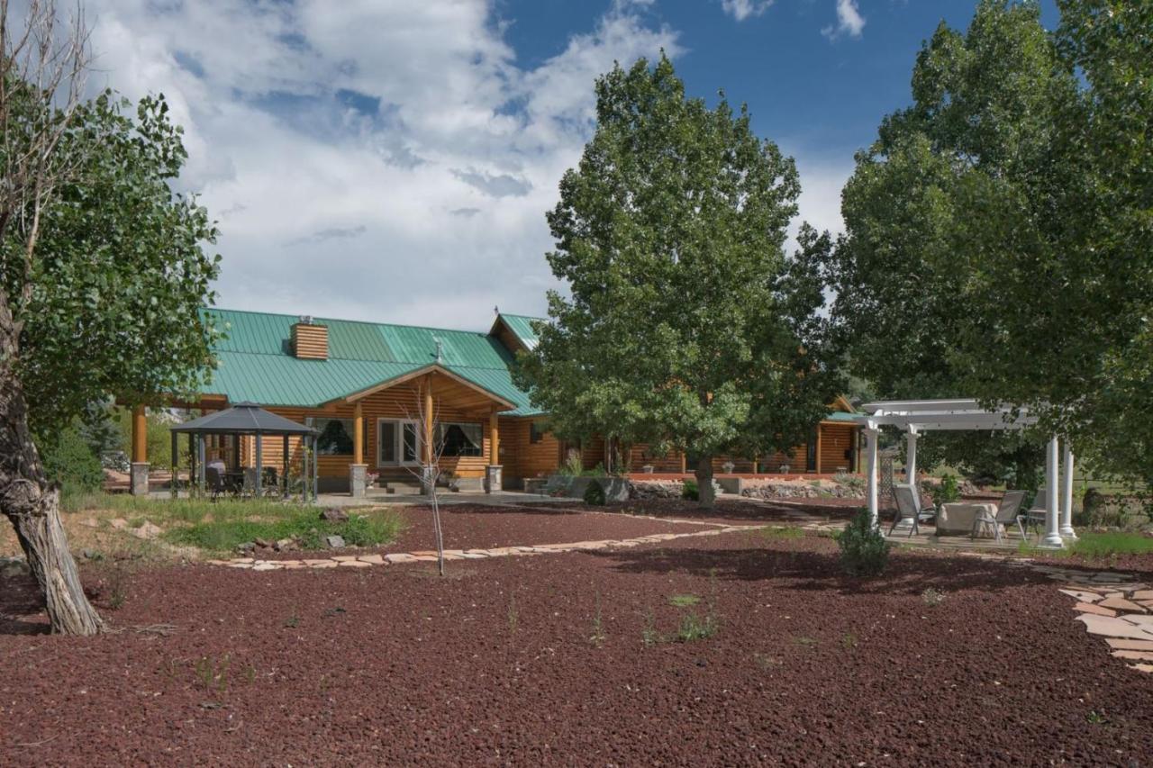 Quarter Horse Inn & Lodge Вильямс Экстерьер фото