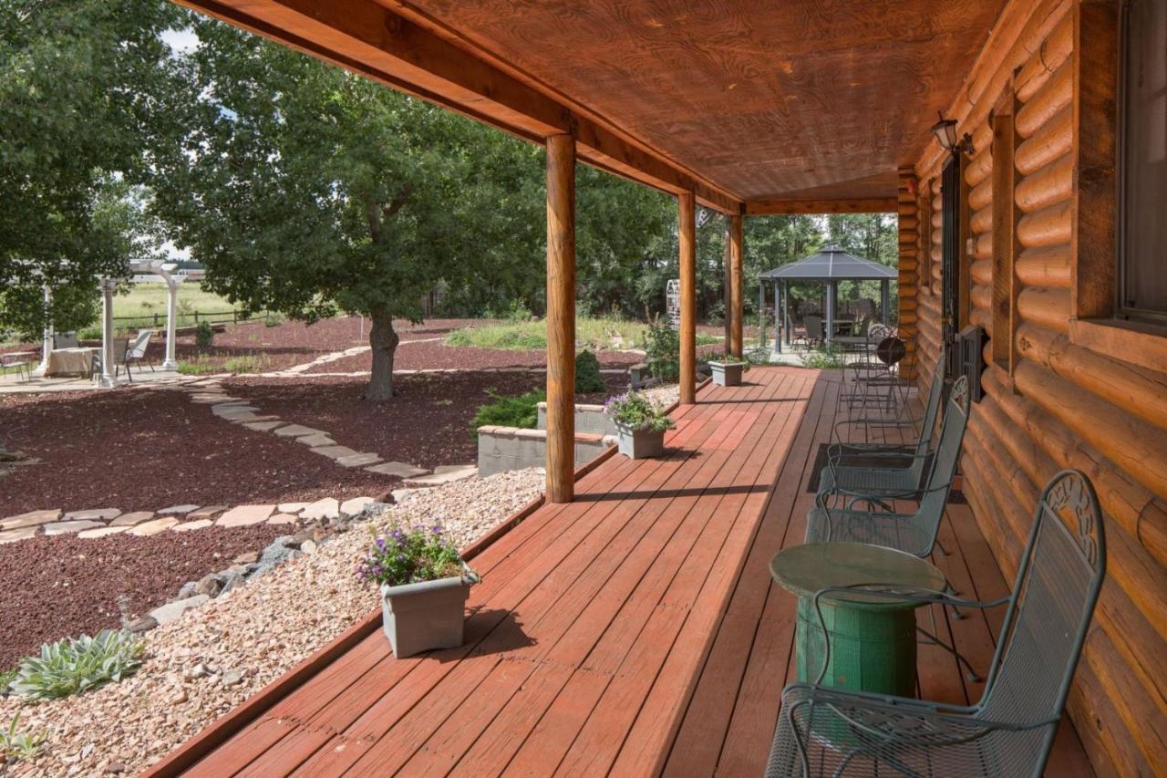 Quarter Horse Inn & Lodge Вильямс Экстерьер фото